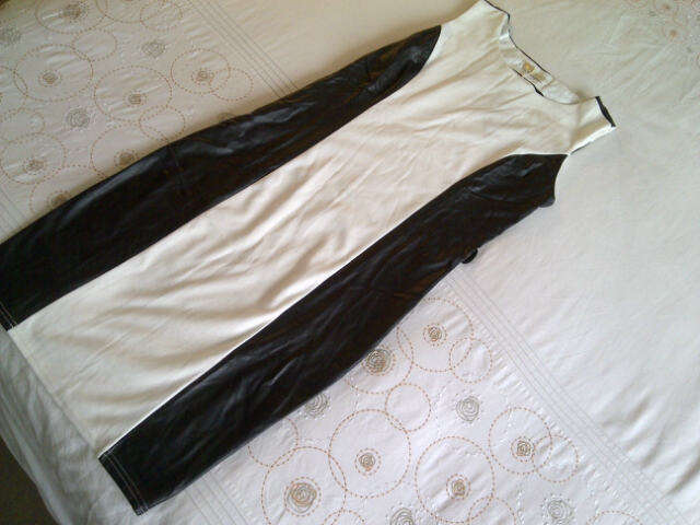 **Beautiful Ladies Sleeveless Dress With Leather Look Sides & Belt***STUNNING***S, L***BRAND NEW***