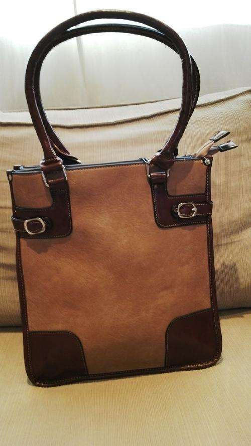 **Stunning Ladies Beige/Brown PU Leather Handbag With a Beautiful Design**2 Divided Sections**
