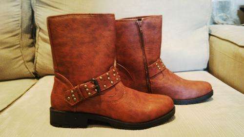 ***Beautiful Ladies Short TAN Leather Like Boots***Size 4, 5, 6, 7, 8 ONLY***STUNNING***BRAND NEW***