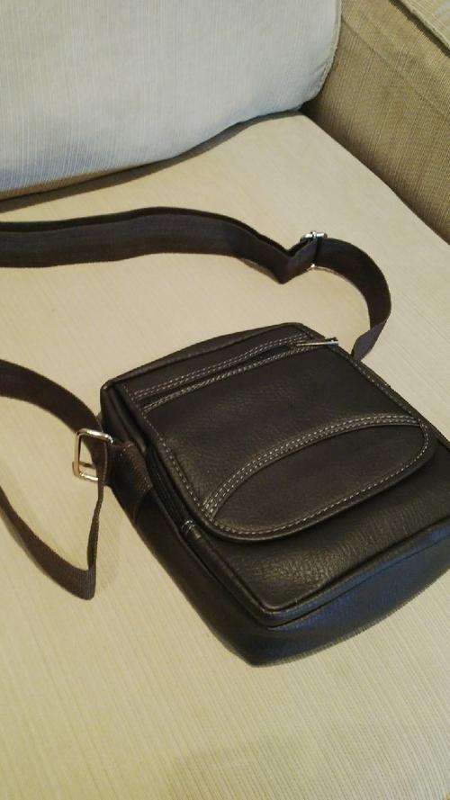 **MENS MINI BLACK PU LEATHER MESSENGER BAG**Great for Ipad Mini's / 7"Tablets**BRAND NEW**5 Avail**