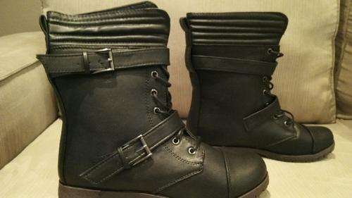 ***Stunning Ladies Short BLACK Leather Like Boots***Size 6 ONLY***BEAUTIFUL***LAST ONE**