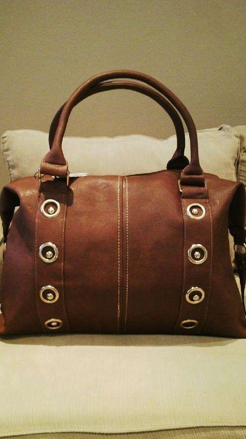 **Stunning Tan Duffle Style PU Leather Travel Bag**60cm**Great Quality Piece**BEAUTIFUL**BRAND NEW**