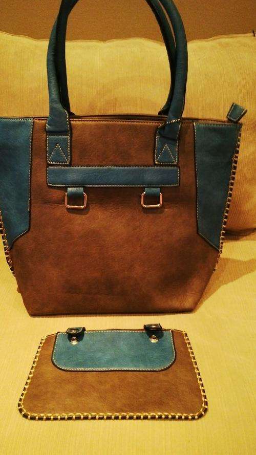 *Stunning Ladies 2pc Grey/Blue PU Leather Handbag/Clutch With Beautiful Detail & Design*BRAND NEW*