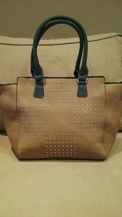 **NEW**Stunning Ladies PU Leather Handbag With Beautiful Detail & Design***3 Colours Avail***