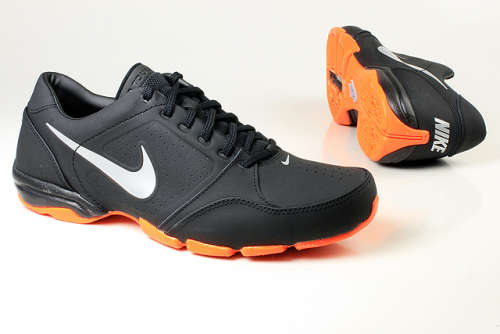**ORIGINAL MENS NIKE AIR TOUKOL III CROSS TRAINING SHOE**SIZE 12**BLACK/SILVER/ORANGE**BRAND NEW**