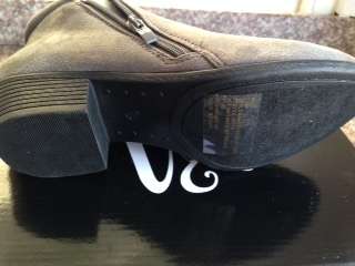**STUNNING LADIES GREY SUEDE LIKE SHORT HEEL BOOT*** SIZE 5 1/2***BRAND NEW**