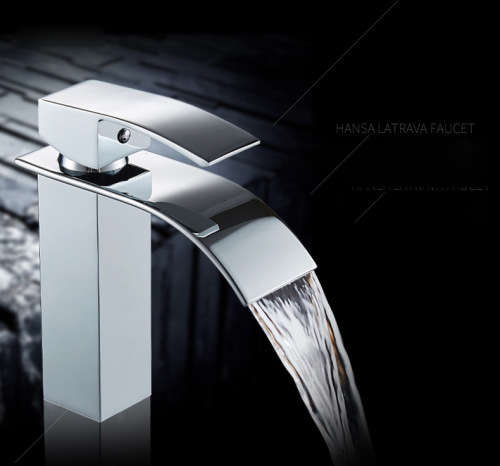 ***STUNNING***Italian Curve Design Square Bathroom Faucet Tap ***BRAND NEW***