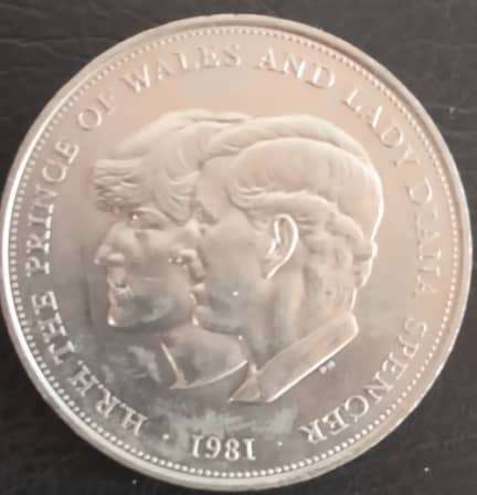 1981 Royal Wedding commemorative crown. In pouch, mint condition.