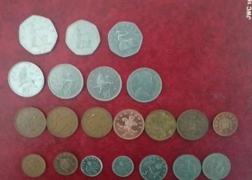 COLLECTION OF X 21 UK COINS