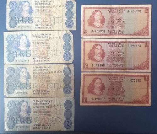 COLLECTION OF WELL CIRCULATED R1&R2 NOTES SOLD AS A LOT