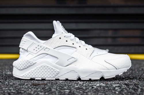 ORIGINAL MEN NIKE AIR HUARACHE RUN ULTRA : UK 10 ( SA 10 )