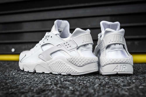ORIGINAL MEN NIKE AIR HUARACHE RUN ULTRA : UK 10 ( SA 10 )