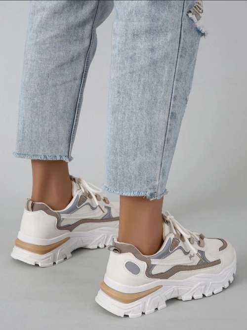 Fashion sneakers for Ladies.