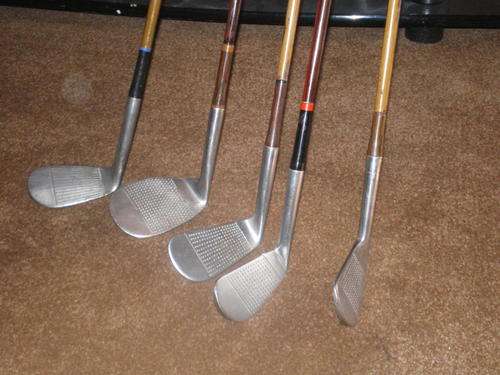 ANTIQUE GOLF CLUBS 5 CLUBS @ A CRAZY R1 START