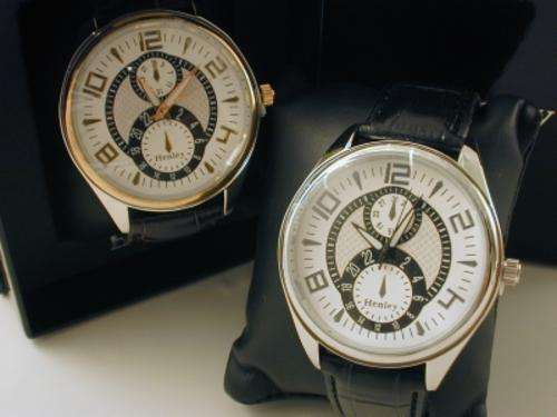 Brand New London HENLEY Designer Mens watch - Gold