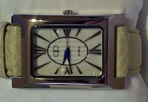 Brand New Ladies Gift Boxed Fashion watch - Leather strap