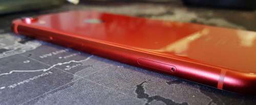 BARGIN! iPhone XR RED 128GB with Charger, BOX and UAG Cover