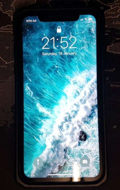 BARGIN! iPhone XR RED 128GB with Charger, BOX and UAG Cover