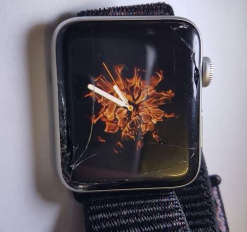 BARGIN! Apple Watch Series 2 42mm With Strap