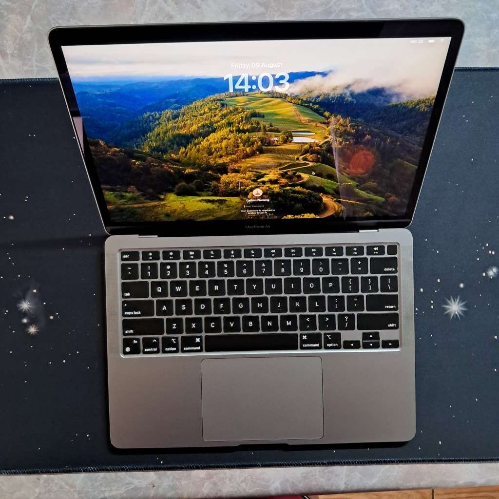 Macbook Air M1 | 16GB RAM | 256Gb SSD | US KEYBOARD | IN NEW CONDITION | 3Yr Warranty