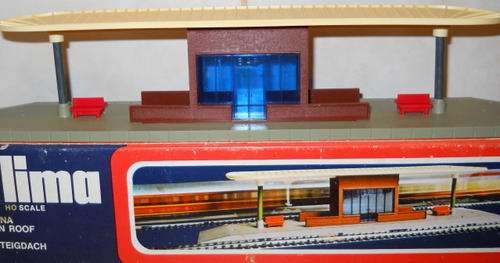 LIMA HO SCALE STATION #60 2071