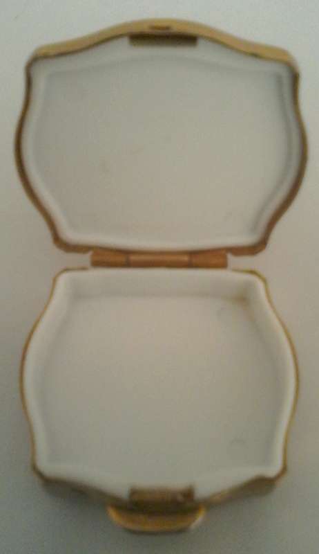 Vintage PILL BOX