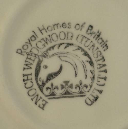 Enoch Wedgwood - Royal Homes of Britain - large saucer