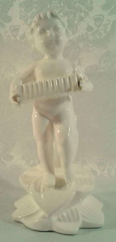 Vintage Balboa Cherub figurine and vase (Please read description)