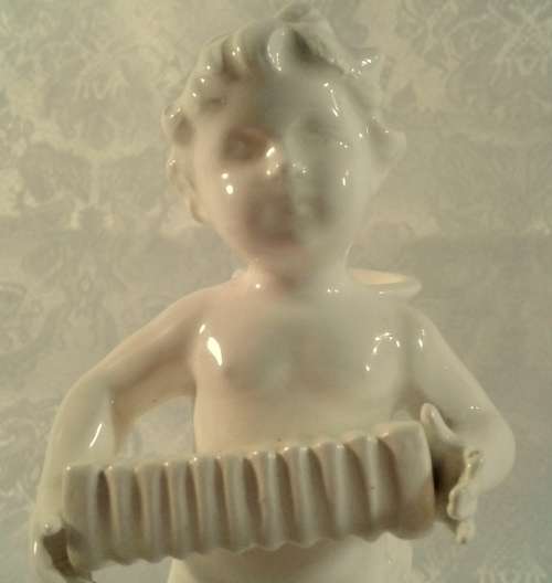 Vintage Balboa Cherub figurine and vase (Please read description)