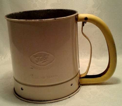 Vintage Flour Sift - Made in England