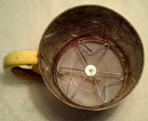 Vintage Flour Sift - Made in England