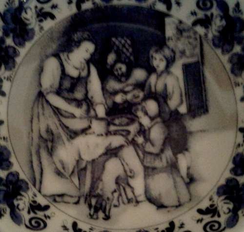 Two small OUDE MOLEN FABRIEK BV Delft Display plates