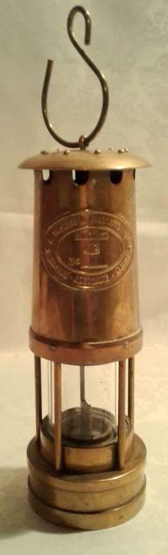 Welsh Miners Lamp - E.Thomas & Willams Ltd  - Made in 1981 in Wales (Numbered)