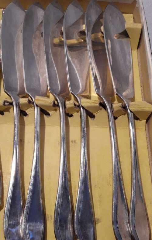 Fish set still in the original box. Sheffield England, EPNS