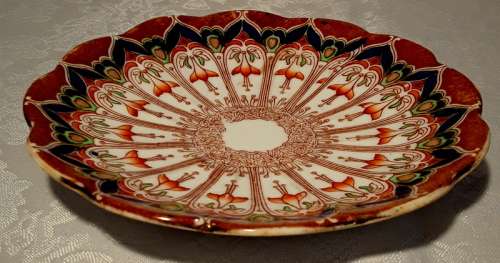 Stunning FUSCHIA saucer  Reg Number  490293