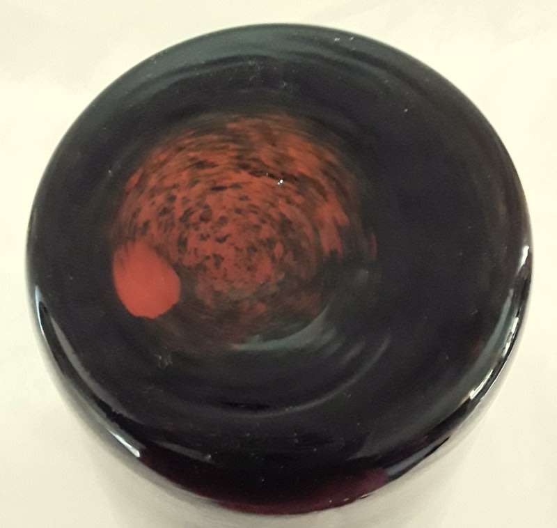 Murano Vase with swivelled design