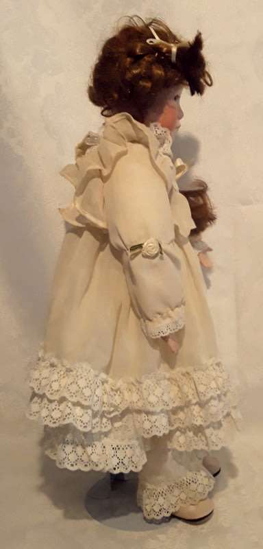 Vintage Collectable Dynasty Porcelain Doll