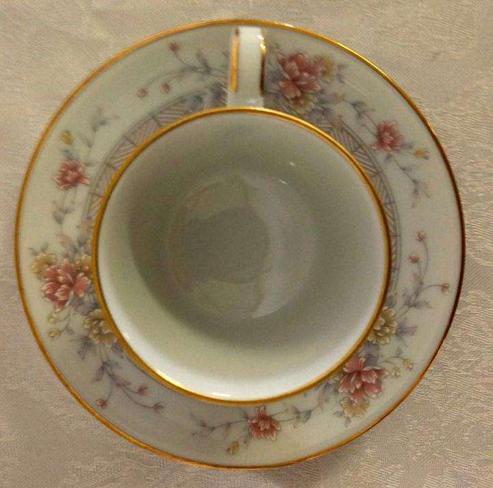Noritake Legendary Dream Street Demitasse Coffee Cups and Saucers