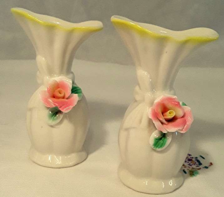 Pair of small vintage vases with roses