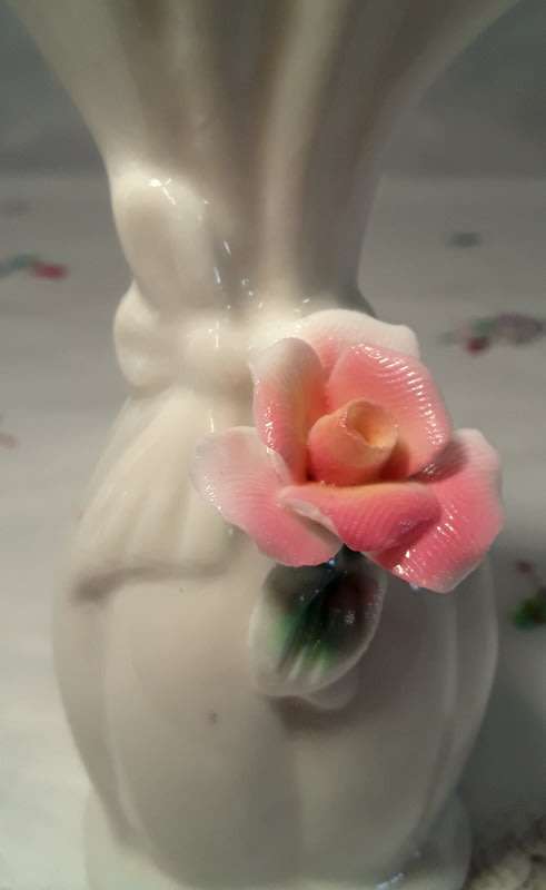 Pair of small vintage vases with roses