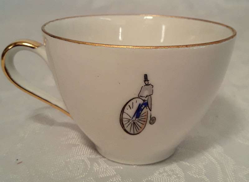 Vintage hand painted Bareuther Bavaria Demitasse duos (four)