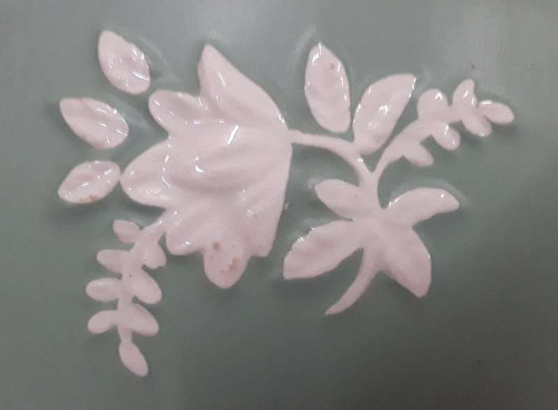 Stunning MALING Fan Vase  Satin Green with white Floral Springs 1920 - 1939