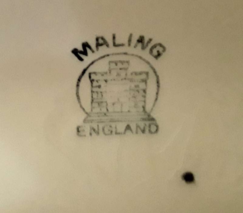 Stunning MALING Fan Vase  Satin Green with white Floral Springs 1920 - 1939