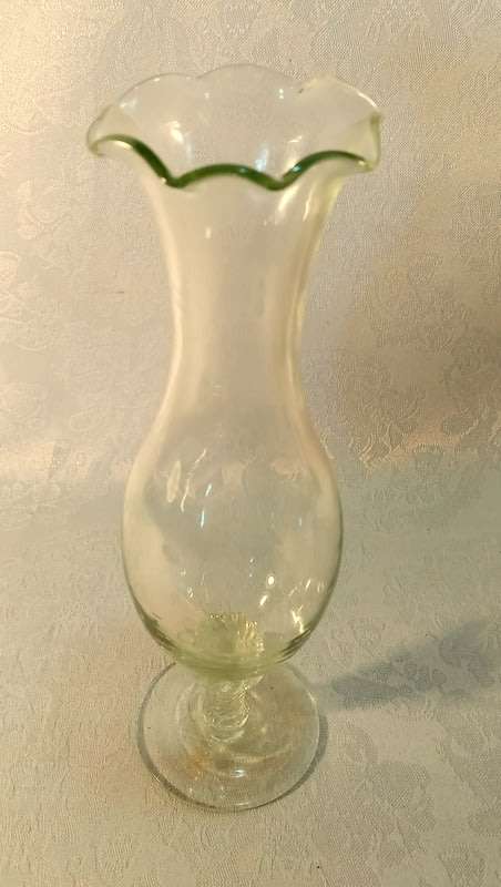 Palcon vintage clear bud vase