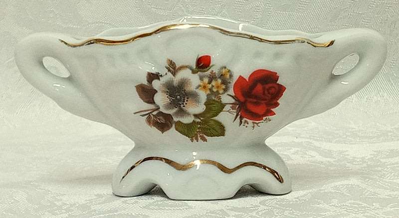 Miniature jug and handled bowl