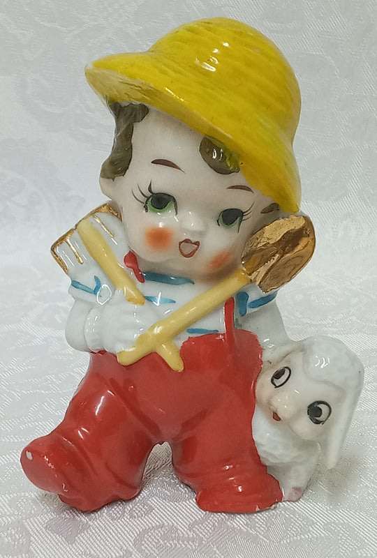 Vintage LAMODE Boy figurines