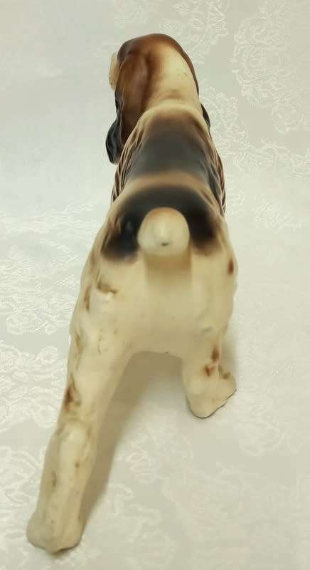 Vintage brown and white Springer Spaniel Dog figurine