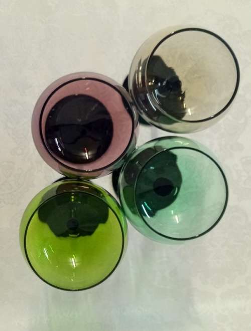 Gorgeous Black Long Stem Multi Colour Wine Glasses