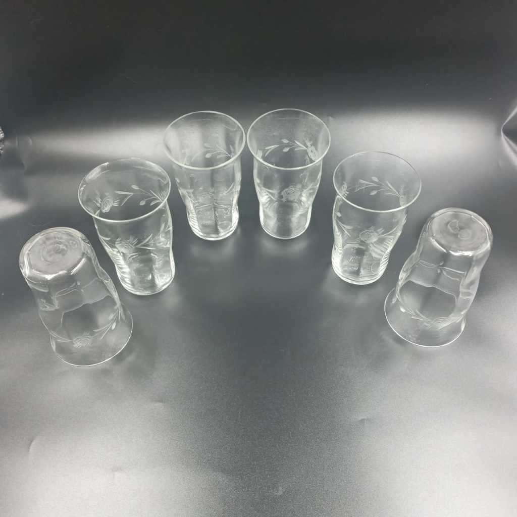 Vintage jug and six glasses. Rose cut design.