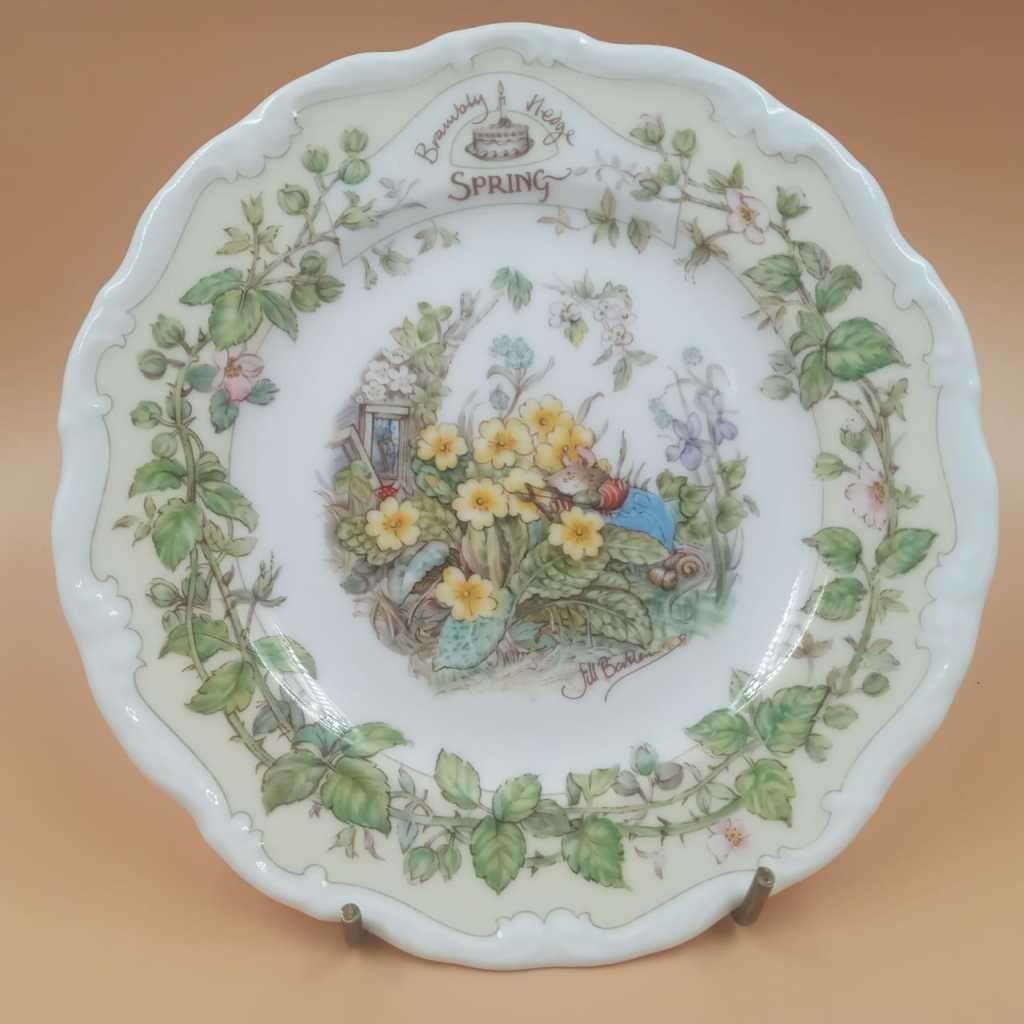 Royal Doulton BRAMBLY Hedge SUMMER WINTER AUTUMN SPRING series afternoon tea plates